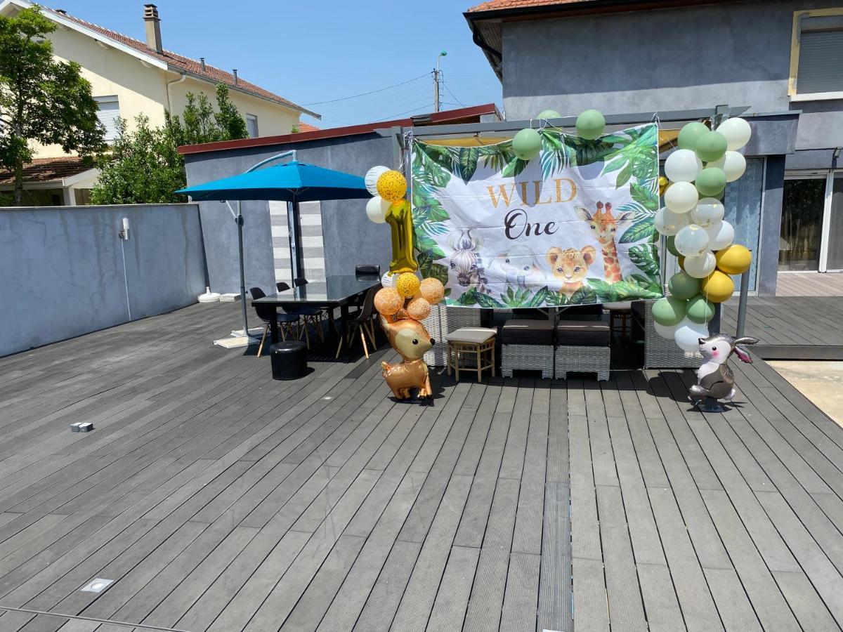 Pavillon Bon Enfant Lejlighed Saint-Priest  Eksteriør billede