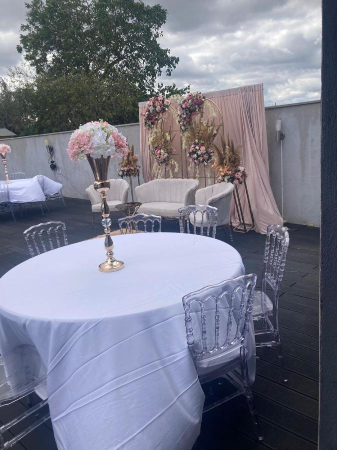 Pavillon Bon Enfant Lejlighed Saint-Priest  Eksteriør billede